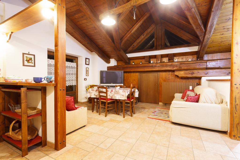 Casa Martin Apartment Pragelato Bagian luar foto